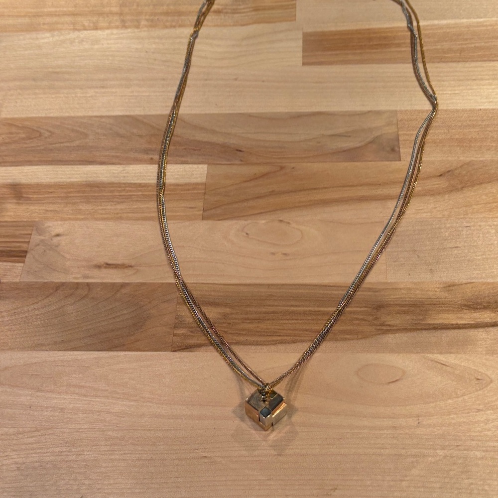 Elegant Gold and Silver Tone Necklace